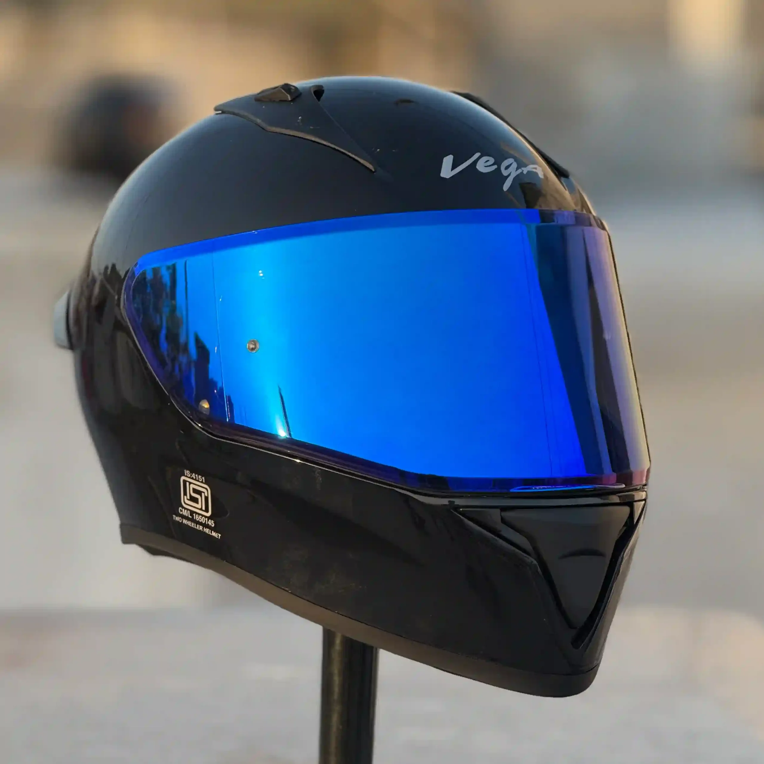 08C37E18-46FB-42C2-B4C0-37D0C764B15F (1) Vega Bolt Glossy Black - Image 2