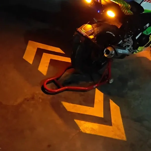 Arrow projection LED indicator Light
